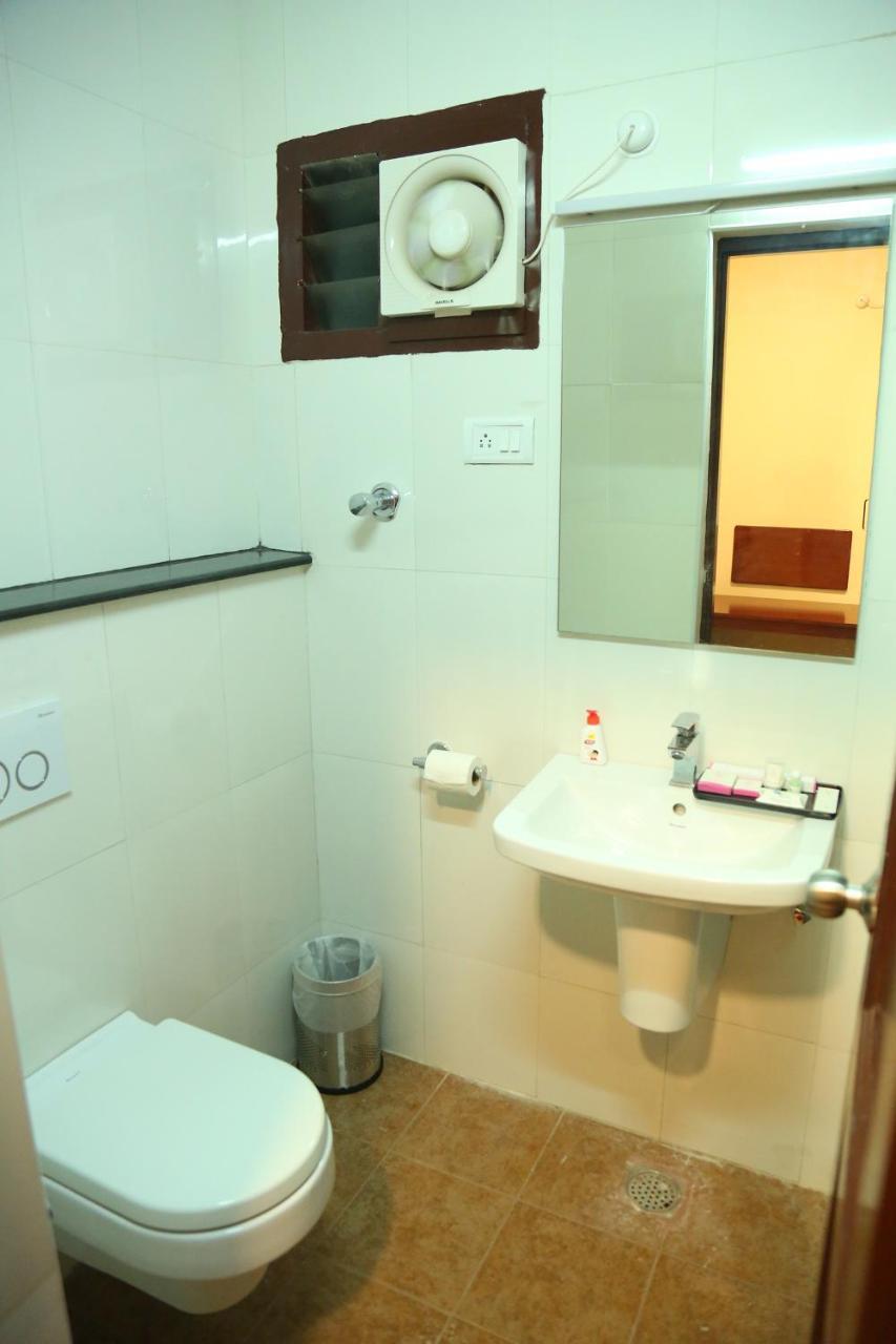 Hotel Sera Grand Csennai Kültér fotó