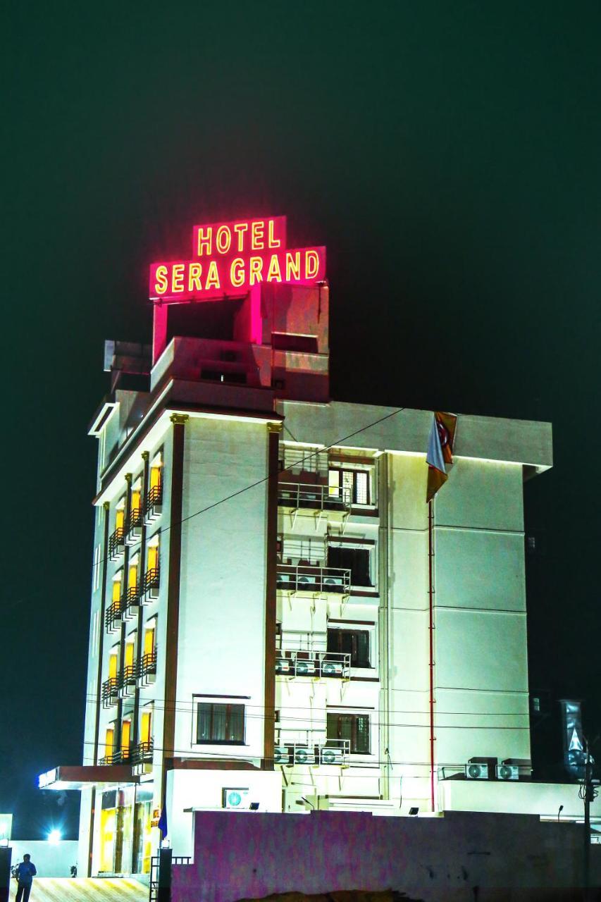 Hotel Sera Grand Csennai Kültér fotó